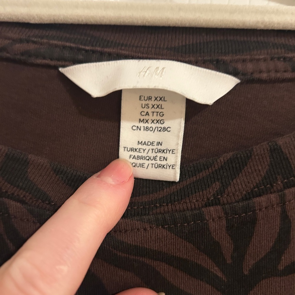 H&M Black and Brown Zebra Print Tee - Picture 3 of 3